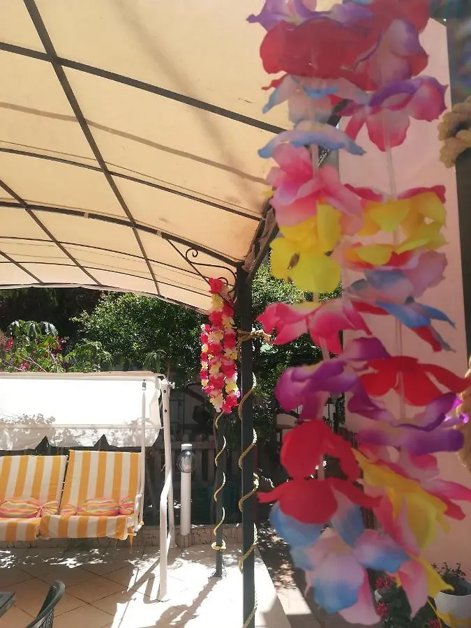לינה וארוחת בוקר אלגהרו B&B Lety איטליה